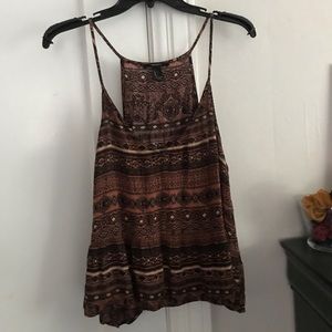 Flowy tank